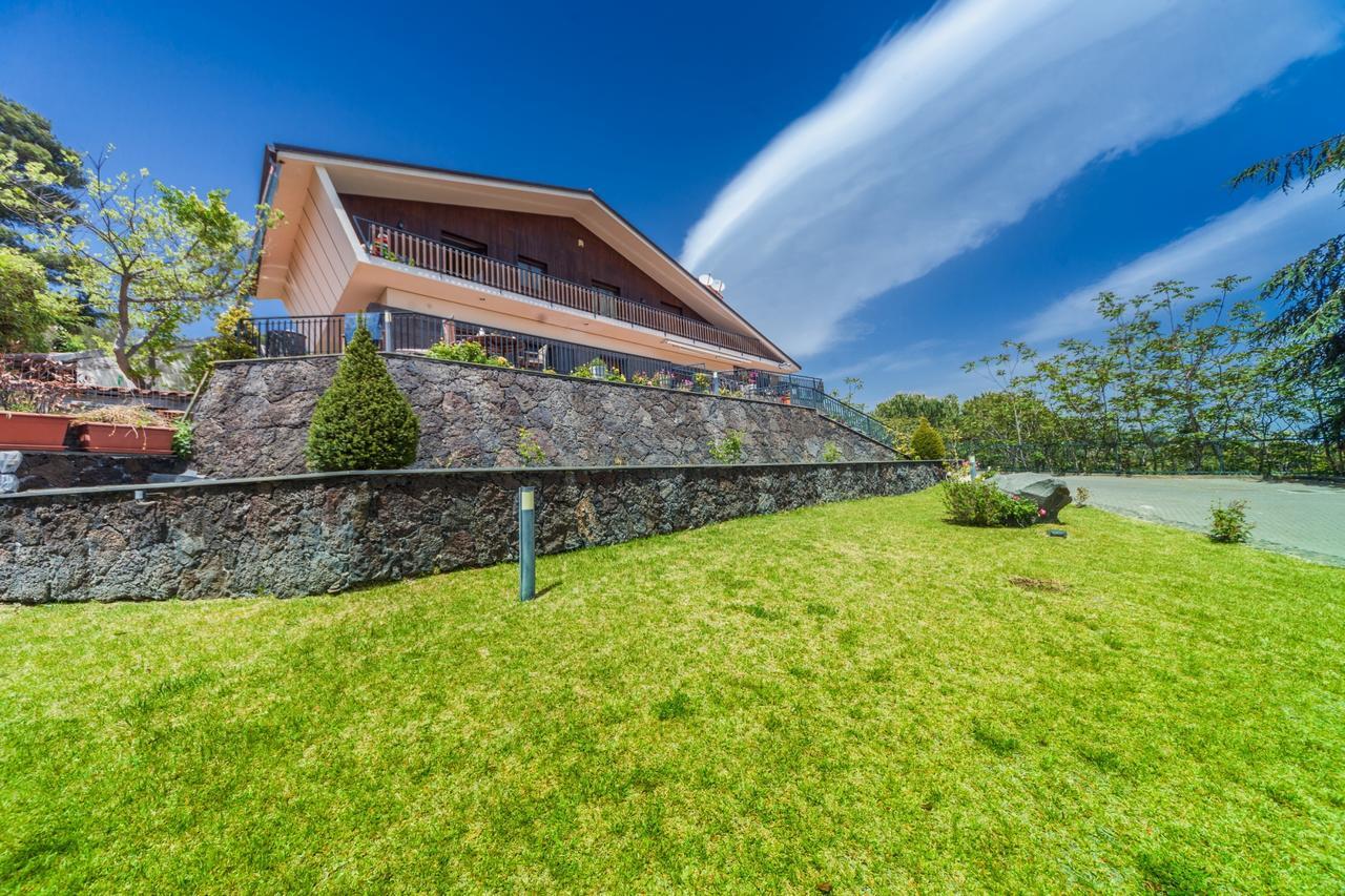 Etna Hut Bed and Breakfast Nicolosi Εξωτερικό φωτογραφία