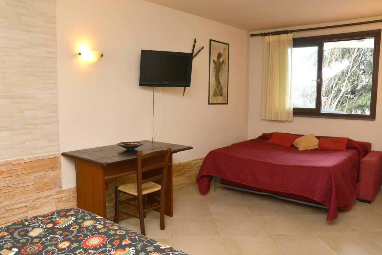 Etna Hut Bed and Breakfast Nicolosi Εξωτερικό φωτογραφία